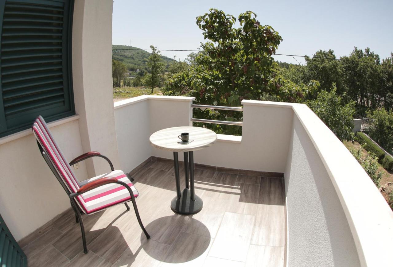 Apartment Tugare Exteriér fotografie